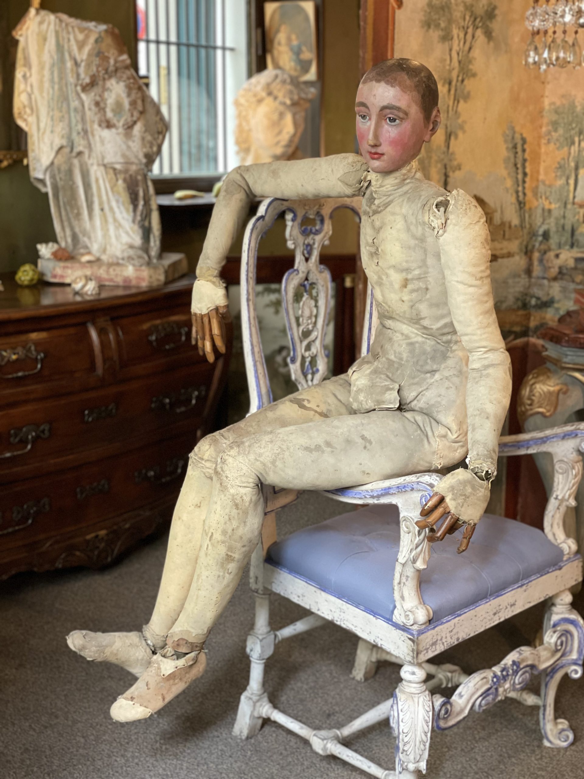 Life-size mannequin, Yveline circa - Antiquités 1760